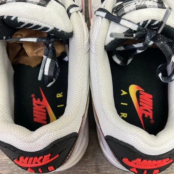 SOLD IN STORE Nike Air Women's Max 90 Fresh Air DJ5530-100 Size 6.5 - Picture 5 of 9